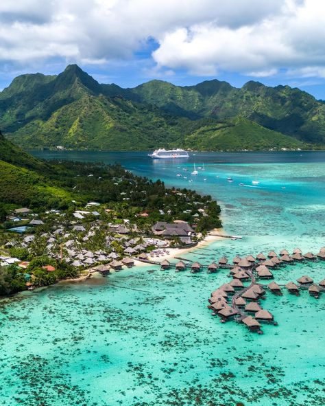 Moorea French Polynesia Aesthetic, Tahiti Aesthetic, Tahitian Culture, Teahupoo Tahiti, Moorea Island, Moorea Tahiti, Moorea French Polynesia, 2025 Vibes, Beach Vacation Spots