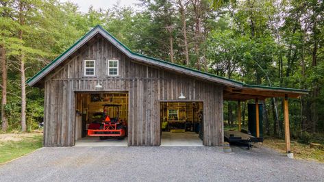 Barn Style Garage, Pole Barn Designs, Barn Style Shed, Rustic Shed, Pole Barn Garage, Timber Garage, Garage Designs, Backyard Barn, Garage Guest House