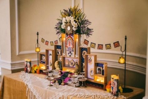 Memorial Altar Ideas, Ofrenda At Wedding, Home Ofrenda Ideas, Diy Day Of The Dead Altar, Modern Ofrenda, Wedding Ofrenda, Day Of The Dead Altar Ideas, Diy Altar De Muertos Ideas, Small Ofrenda Ideas