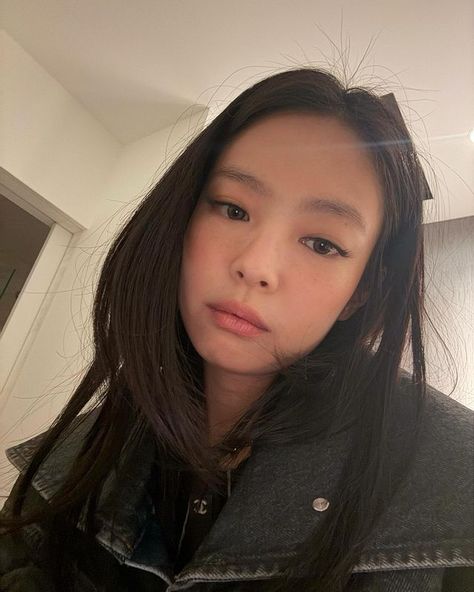 Jennie Instagram, Hair, Instagram, Black