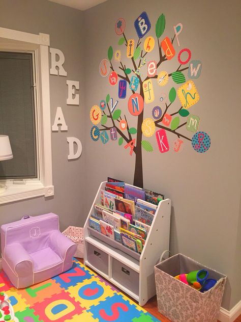 Playroom reading area Reading Corner Playroom Ideas, Reading Area In Playroom, Quiet Reading Area Classroom, Day Decoration Ideas, Daycare Reading Center Ideas, Reading Book Corner Classroom, Home Preschool Decor, Prek Reading Nook, Toddler Learning Room Ideas