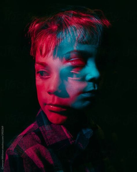 Long Exposure Portrait, Portrait Concept, Double Exposure Portrait, Neon Photography, Double Exposition, Image 3d, Creative Portrait Photography, Multiple Exposure, Exposure Photography