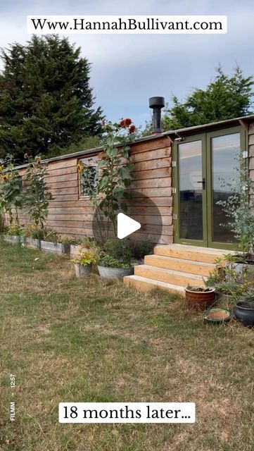 Hannah Bullivant on Instagram: "A reel to celebrate the end of the static caravan project. 🥹" Static Caravan Bathroom Ideas, Static Caravan Floor Plans, Static Caravan Conversion, Diy House Design, Static Caravan Exterior Ideas, Static Caravan Ideas, Static Caravan Renovation, Renovate Caravan, Static Caravan Makeover