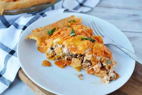 27 Best Crescent Roll Recipes You Can’T Miss Dorito Pie Recipe, Taco Pie Recipes, Doritos Taco, Creamy Salsa, Taco Pie, Sweet Potato Biscuits, Ground Beef Tacos, Crescent Roll Recipes, Meat Dinners