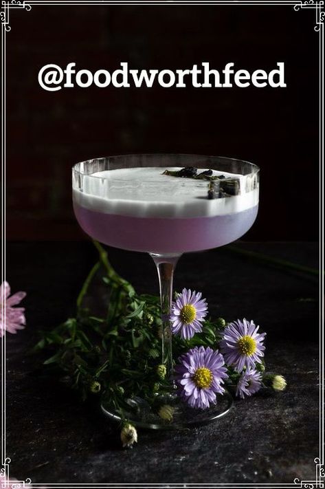 We used purple flowers to compliment the lovely hues of this drink recipe. Paired with a dark background and side lighting, this drink really pops. Don't you think? Check out our blog for this Lavender Empress gin sour cocktail recipe and more food and beverage photography inspiration! Goddess Ceremony, Lavender Cocktails, Lavender Gin, Empress Gin, Empress 1908 Gin, Lavender Cocktail, Side Lighting, Floral Drink, Dark Food