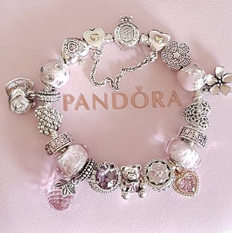 Pink And Silver Pandora Bracelet, Pandora Charm Bracelet Pink, Pandora Charm Bracelet Ideas, Pandora Bracelet Aesthetic, Pink Pandora Bracelet, Pandora Aesthetic, Pandora Bracelet Ideas, Jewelry Accessories Aesthetic, Aesthetics Jewelry