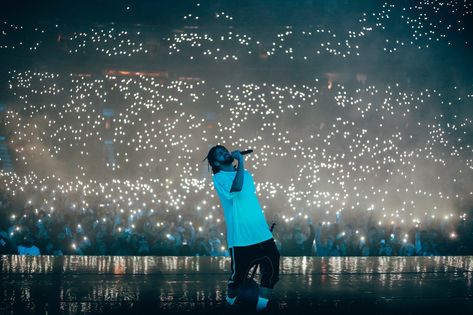 J Cole Wallpaper Pc, Jcole Aesthetic, J.cole Wallpaper, J Cole Concert, J Cole Wallpaper, Cole Wallpaper, J Cole Albums, J Cole Art, Rapper Wallpapers