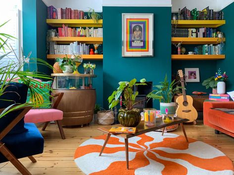 6 Tiny Tweaks That’ll Make Your Living Room Instantly Cozy, According to Designers Dulux Brilliant White, Eclectic Vintage Bedroom, 1920s London, Paint For Kitchen Walls, London Home, Yellow Walls, Vintage Cabinets, Blue Rooms, Living Room Colors