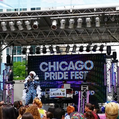 Chicago Pride 2015 --Pride, LGBTQ, Chicago blogger, summer, festivals, Chicago festivals Chicago Pride, Summer Festivals, Windy City, Graduate School, Written By, Blog Posts, Chicago, Blogger, Festival