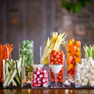 I love that the veggies are so colorful and the dip is in martini glasses. Very cool look for a grown up party. Veggie Tray, Wedding Tea, God Mat, Think Food, Snacks Für Party, Food Blogs, Idee Pasto Sano, Food Presentation, Appetizer Snacks