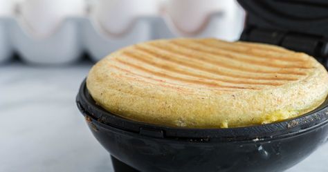 This Keto Chaffle Tastes Like Wonder Bread (& Contains NO Cheese!) Mini Griddle Recipes Keto, Dash Mini Griddle Recipes Keto, Dash Grill Recipes, Mini Dash Griddle Recipes, Chaffel Recipes, Chaffles Recipes, Dash Recipes, Mini Waffles, Dash Recipe