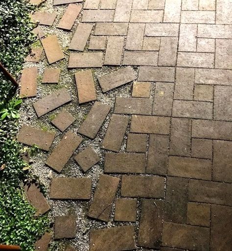 Permeable Paving Landscape Architecture, Large Stone Pavers, Brick Pavement, Garden Pavement, Garden Hardscape, Stone Walls Garden, Pavement Design, Permeable Paving, Paving Pattern