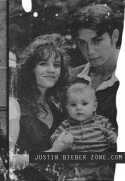 Justin Bieber Baby Pictures | justinbieberzone.com; baby Justin w/ his parents: mom, Pattie Mallette & dad, Jeremy Bieber in 1994 Harriet Nelson, Pattie Mallette, Justin Bieber Baby, Justin Photos, Justin Baby, Justin Bieber Pictures, I Love Justin Bieber, Love Justin Bieber, Big Band