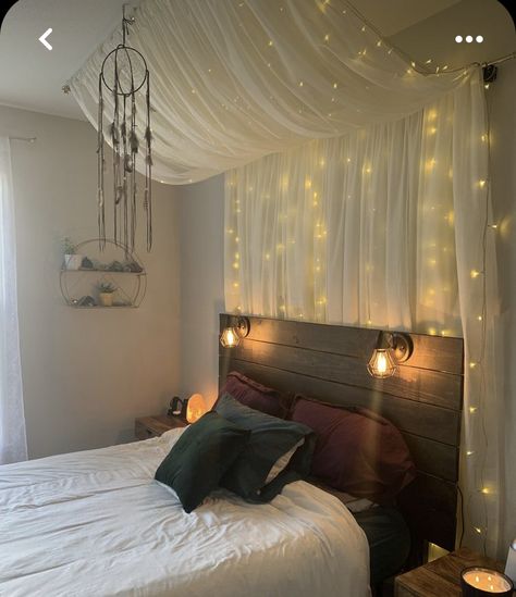 Canopy For Bed, Diy Seng, Wall Canopy, Beautiful Bed Designs, Canopy Bed Diy, Canopy Bedroom, Fairy Lights Bedroom, Diy Canopy, Redecorate Bedroom