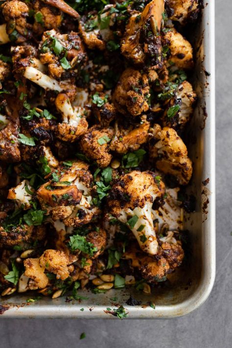 Vegetarian Holiday Recipes, Roasted Cauliflower Recipes, Recipes For Fall, Mole Sauce, Top Chicken Recipes, Salad Dishes, Salad Side Dishes, Cauliflower Recipes, Roasted Cauliflower