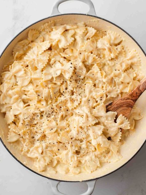 Brie Mac and Cheese Brie Mac And Cheese, Brie Pasta, Donuts Video, Brioche Donuts, French Apple Cake, Fall Meals, French Baking, Sandwich Bread Recipes, Focaccia Recipe