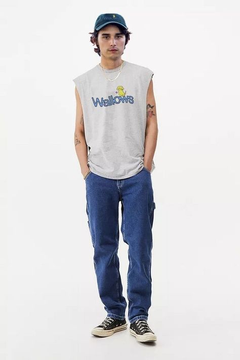 #wallows #merch #real #cole preston #dylan minnette #braeden lemasters #hot #chicos #guapos #banda #roxy #roxytheater #ropa #clothes #2021 #tour #istagram #famous #band Wallows Merch, Wallows Concert Outfit, Wallows Concert, Braeden Lemasters, Roxy Theater, Cole Preston, Merch Aesthetic, Dylan Minnette, Blue Roof