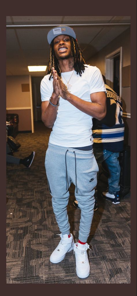 Kingvonfrmdao Wallpaper, King Von Drip, King Von Fits, Polo G Outfit, Wallpaper King Von, King Von Outfits, Kingvon Wallpaper, King Von Rapper, Rapper Outfits Men