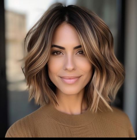 Shoulder Length Bob Haircut, Sandy Blonde Hair, Hairstyles Balayage, Hair Color Caramel, Gorgeous Hair Color, Caramel Hair, Hair Techniques, Strawberry Blonde Hair, Brown Hair Balayage