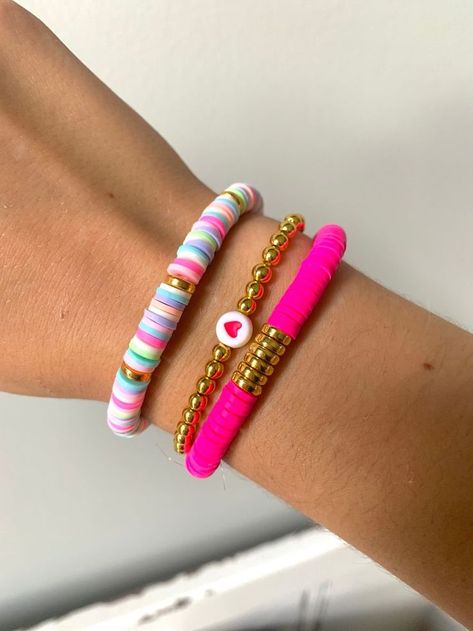 Preppy Accessories, Clay Bracelets, Clay Bead Necklace, Preppy Bracelets, Homemade Bracelets, Bracelet Inspo, Preppy Jewelry, Bracelets Handmade Diy, Clay Bracelet