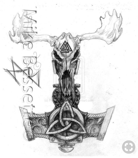 Mjolnir Tattoo Design, Thor Hammer Tattoo, Mjolnir Tattoo, Viking Drawings, Thor Tattoo, Hammer Tattoo, Shoulder Armor Tattoo, Rabe Tattoo, Viking Warrior Tattoos