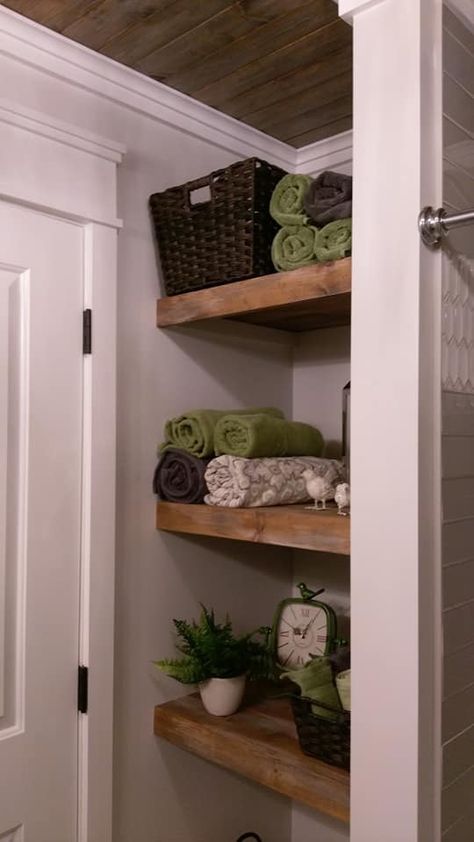 Towel Cubby In Bathroom, Bathroom Wall Cutout Shelves, Shelving Bathroom Ideas, Bathroom Cubby Shelves, Wooden Shelves Bathroom, Cubby Hole Ideas, Trending Bathroom Ideas, Shelving Ideas Bathroom, Bathroom Shelf Decor Ideas