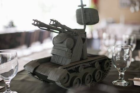 Call Of Duty Centerpieces, Army Themed Cake, Army Birthday Party, Army Themed Birthday, Army Birthday Parties, Army Theme, Retirement Decorations, Army Birthday, Military Party