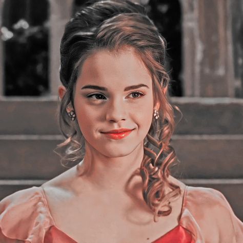 Hermione Yule Ball Hair, Yule Ball Hair, Yule Ball Hairstyles, Yule Ball Aesthetic, Hermione Granger Yule Ball, Hermione Yule Ball, Yule Ball Dress, The Yule Ball, Wedding Glam