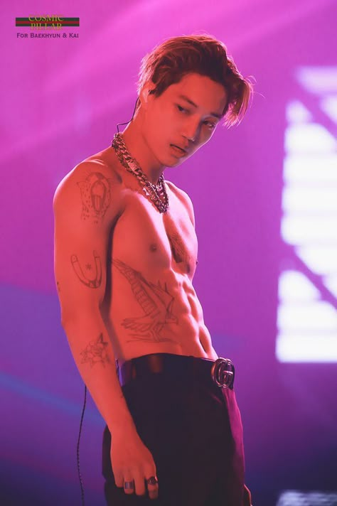 Kim jongin / Kai sexy and hot ExPloRation in Seoul day 5 confession solo EXO Kai Abs, Exo Kai Abs, Exo Abs, 남성 근육, Exo Hot, Kore Ulzzang, Exo Jongin, Exo Concert, Kim Kai