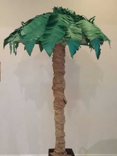 VBS 2015 Palm tree from umbrella Fête Jurassic Park, Paper Palm Tree, Tree Props, Nautical Ideas, Ward Christmas Party, Bethlehem Christmas, Decoration Birthday Party, Christmas Program, Felt Leaves