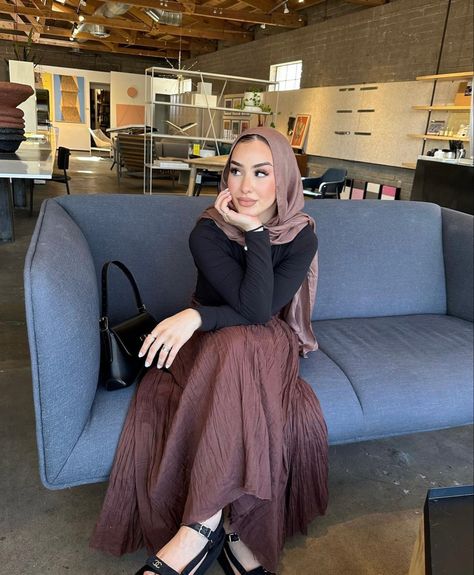 Modest Fashionable Outfits, Summer Outfits Modest Hijab, Cute Modest Outfits Casual, Hijab Fashion Inspiration Abayas, Modest Fashion Summer, Hijabi Summer, Summer Modest Outfits, Hijab Summer Outfits, Printed Skirt Outfit