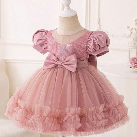 Cute little baby dress!! net embroidery work ruffle patterned flared short sleeve baby girl frock, Pack of 1 Dm to get the link!! Product link in the bio!! HURRY limited deal offer!! #baby#babygirl#babydresses#instagram#instababies#product#sale#deal Beby Frok Designs Pic, Newborn Frocks, Baby Net, New Frock, Girl Frock, Ruffle Pattern, Net Embroidery, Product Sale