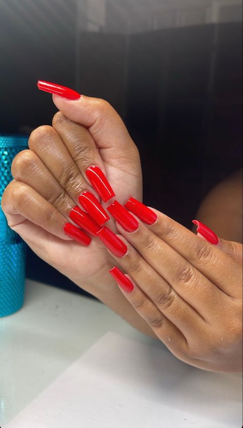 Medium red nails.. shout out to @nailssbymarlene Red Nails Coffin Medium, Medium Length Red Nails, Red Medium Nails, Medium Red Nails, Plain Red Nails, Plain Acrylic Nails, Plain Nails, Plain Red, Simple Acrylic