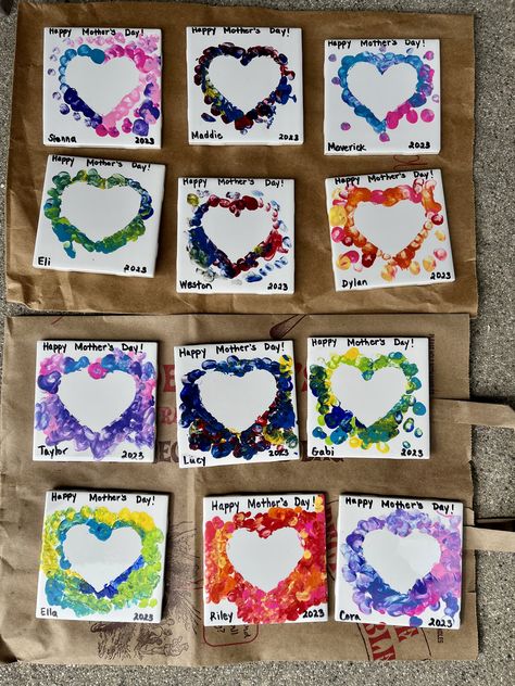 Mother’s Day Presents Kindergarten, Pre K Mothers Day Crafts Gift Ideas, Preschool Presents For Parents, Mothers Day Gift Ideas Preschool, Cute Mother’s Day Gifts Preschool, Mothers Day Projects For Preschool, Mother’s Day Kindergarten, Fdk Activities, Preschool Parent Gifts