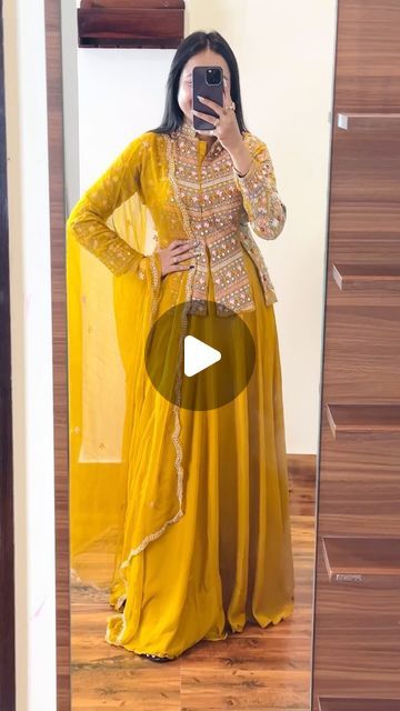 126K likes, 3,966 comments - rdscouture on November 28, 2023: "Exclusive indo western collection. For booking WhatsApp 8016120413. Price is 12400/-". Indo Western Outfits, Western Girl Outfits, Indo Western Dress, Western Dress, Gowns For Girls, Indo Western, Indian Fashion Dresses, Western Dresses, Western Outfits