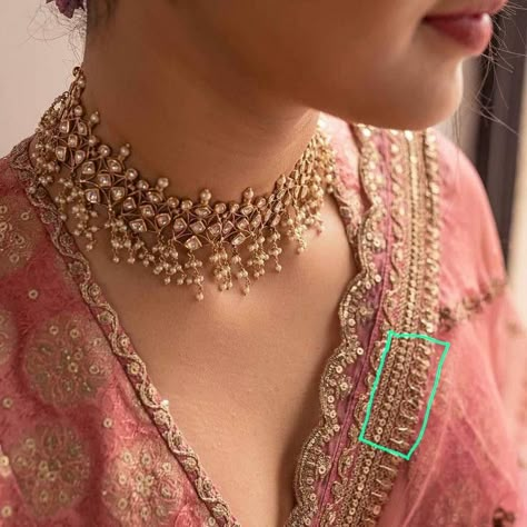 Saree Blouse Design, Antique Jewellery Designs, Fancy Jewellery Designs, Jewelry Set Design, Antique Bridal Jewelry, Indian Jewellery Design Earrings, Indian Jewellery Design, Indian Jewelry Sets, Bridal Gold Jewellery Designs