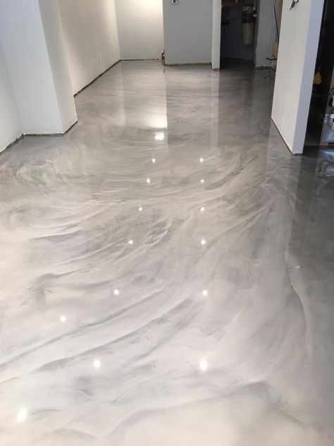 Concrete Floors In House, Epoxy Floor Designs, Stained Floors, Epoxy Resin Flooring, Amazing Interior Design, Organic Modern Living Room, Living Room Decor Tips, Metallic Epoxy Floor, Epoxy Floors