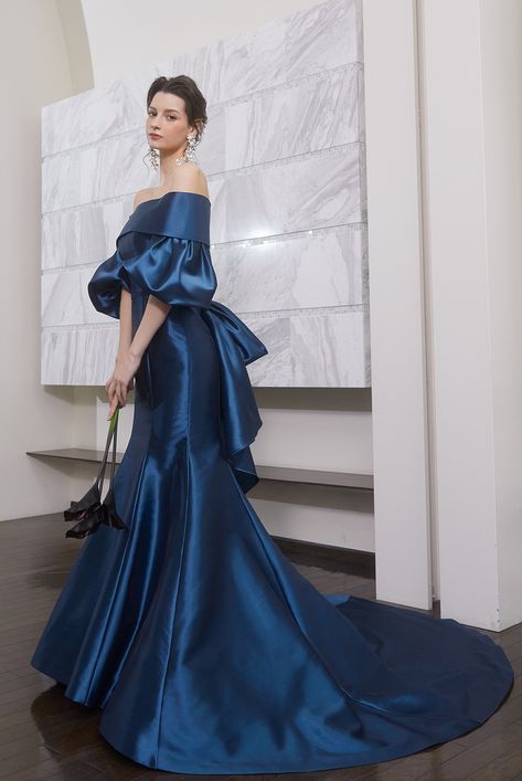 Chinese Gown, Couture Evening Dress, Gown Blue, Evening Gown Dresses, Gown Dress, Blue Dress, Evening Gown, Pretty Dresses, Black Lace