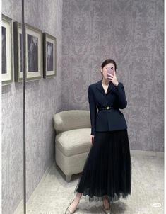 Dior Skirt And Blazer, Dior Office Outfit, Dior Skirt Outfit, Blazer And Tulle Skirt, Tulle Skirt Outfit Formal, Mesh Skirt Outfit Ideas, Mesh Skirt Outfit, Tulle Skirts Outfit, Money Dress