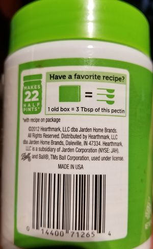 How to Fix (or Remake) Jam or Jelly That Turns Out Too Soft or Runny Canning Veggies, Jam Maker, Ball Blue Book, Canning 101, Canning Fruit, Canning Food, Helpful Hacks, Guavas, Homemade Jelly