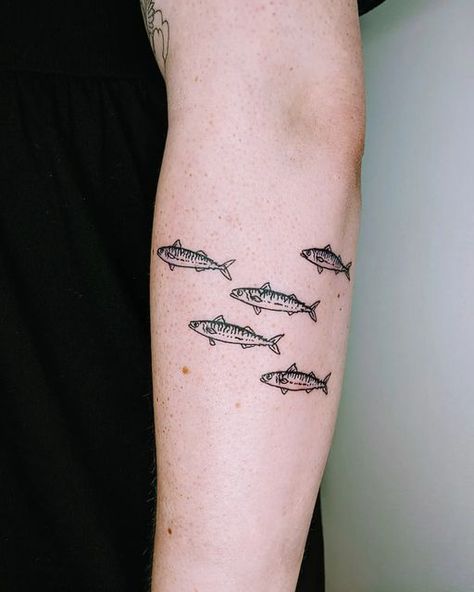 Group Of Seven Tattoo, Shoal Of Fish Tattoo, Swimming Fish Tattoo, Bluegill Tattoo, Fish Swimming Tattoo, Mackerel Tattoo, Fish Tattoo Thigh, School Of Fish Tattoo, Little Fish Tattoo