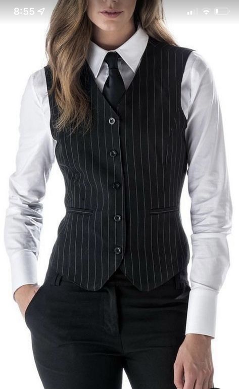 Shirt And Vest Women, Formal Vest Outfits For Women, Waistcoat Outfit Women, Dandy Look, Women Waistcoat, Girls In Suits, Woman In Suit, Lesbian Fashion, Mode Tips