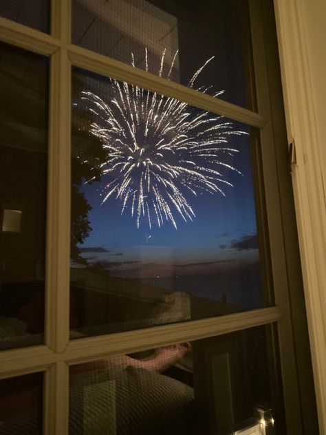 fourth of july fireworks picture window view Fireworks From Window, Chinese Fireworks, Fireworks Aesthetic, Cabin Windows, Fourth Of July Fireworks, Fireworks Pictures, Fireworks Photography, Window Reflection, Picture Window