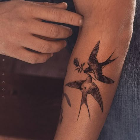 Swallows Tattoo, Bird Hand Tattoo, Animal Tattoos For Men, Small Bird Tattoos, Black Bird Tattoo, Small Chest Tattoos, Sparrow Tattoo, Simple Tattoos For Guys, Swallow Tattoo