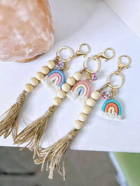 Macrame Rainbow Keychain, Cute Keychains, Macrame Purse, Rainbow Macrame, Rainbow Keychain, Backpack Accessories, Macrame Rainbow, Mini Macrame, Beaded Keychain