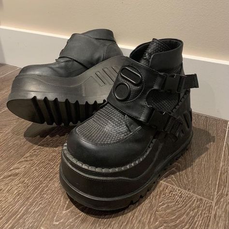 Demonia Boots Aesthetic, Demonia Platforms, Boots Demonia, Platform Outfit, High Platform Shoes, Demonia Boots, Demonia Shoes, Vegan Leather Boots, Funky Shoes