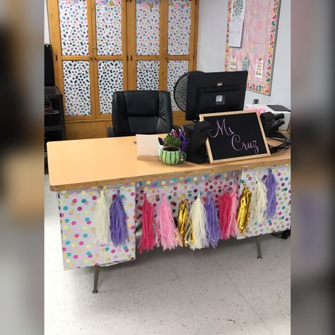 Teacher desk decor, the dotted paper is wallpaper. It took two 26ft rolls. Teacher Desk Decor, Nurse Decor, 2017 Wallpaper, Table Skirts, Dotted Paper, Rainbow Room, Teacher Desk, School Desks, Desk Ideas