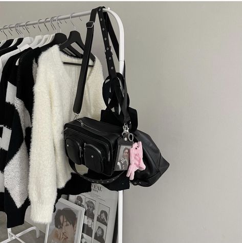 Black Pink White Aesthetic, Acubi Aesthetic, Simple Room, Minimalist Room, Black And White Aesthetic, White Aesthetic, Coach Swagger Bag, Black Aesthetic, Aesthetic Photo