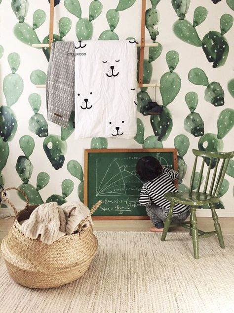 Cactus Wallpaper, Deco Jungle, Bold Wallpaper, Kids Room Inspiration, Watercolor Wallpaper, Kids Interior, Inspirational Wallpapers, Kids Room Design, Kid Spaces