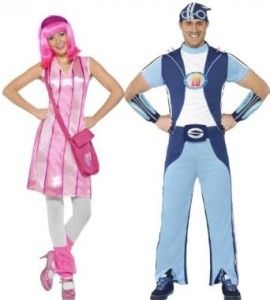 Stephanie and Sportacus - Lazy Town Stephanie And Sportacus Costume, Sporticus Lazy Town Costume, Lazy Town Halloween Costume, Lazytown Costume, Lazy Town Costume, Lazy Town Stephanie, Comicon Costume, Belle Halloween, Couples Halloween Costumes